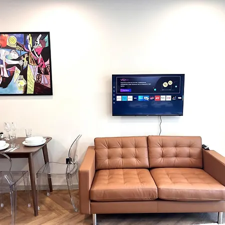 Miramar Front Family Deluxe No Swim Pool Access Apartment *