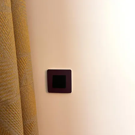 Miramar Front Self Catering Family Deluxe Апартаменты *
