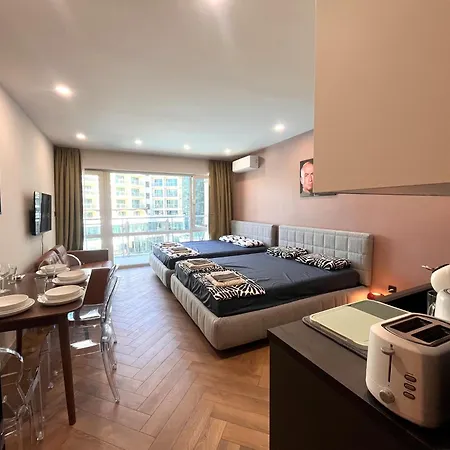 Miramar Front Family Deluxe No Swim Pool Access Daire Sunny Beach