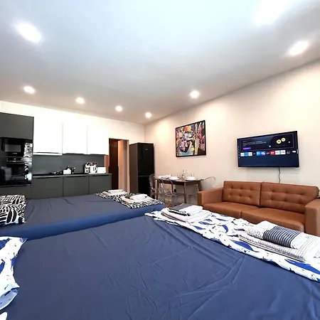 דירה Miramar Front Family Deluxe No Swim Pool Access