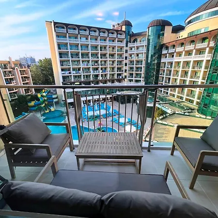 Miramar Front Family Deluxe No Swim Pool Access