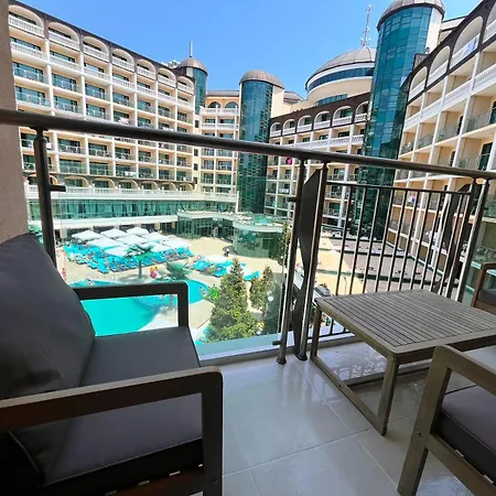 דירה Miramar Front Family Deluxe No Swim Pool Access סאני ביץ'