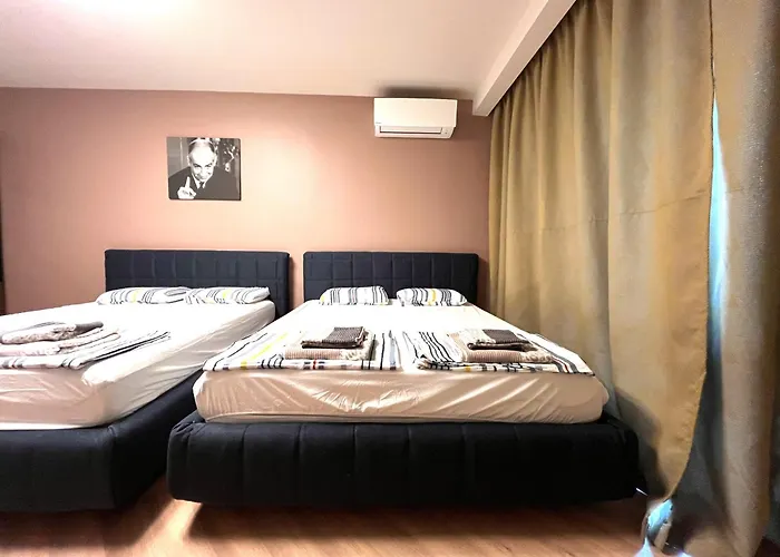 Miramar Front Family Deluxe No Swim Pool Access アパート *