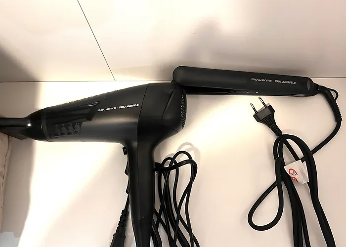 Miramar Front Family Deluxe No Swim Pool Access アパート サニービーチ