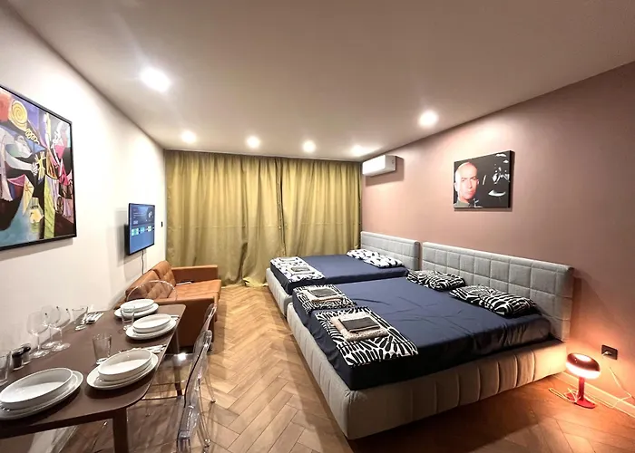 Miramar Front Family Deluxe No Swim Pool Access * サニービーチ