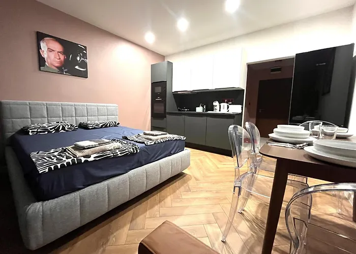 Miramar Front Family Deluxe No Swim Pool Access * サニービーチ