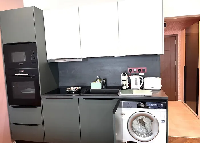 Miramar Front Family Deluxe No Swim Pool Access * サニービーチ