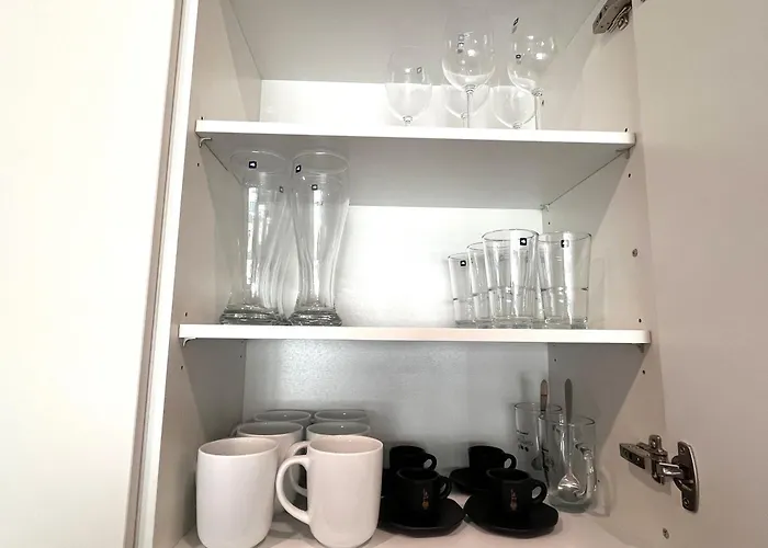 Miramar Front Family Deluxe No Swim Pool Access アパート サニービーチ