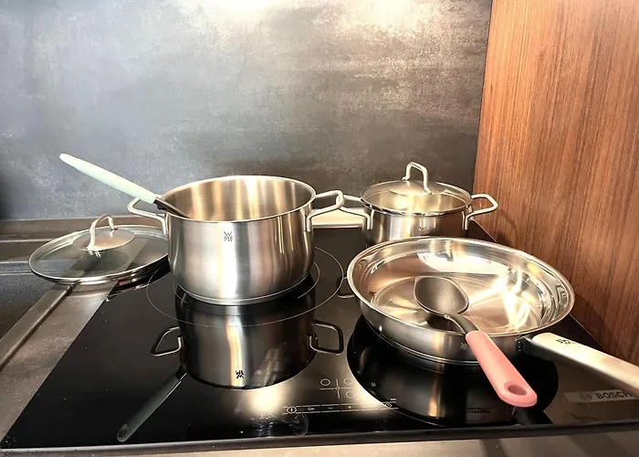 Miramar Front Family Deluxe No Swim Pool Access アパート