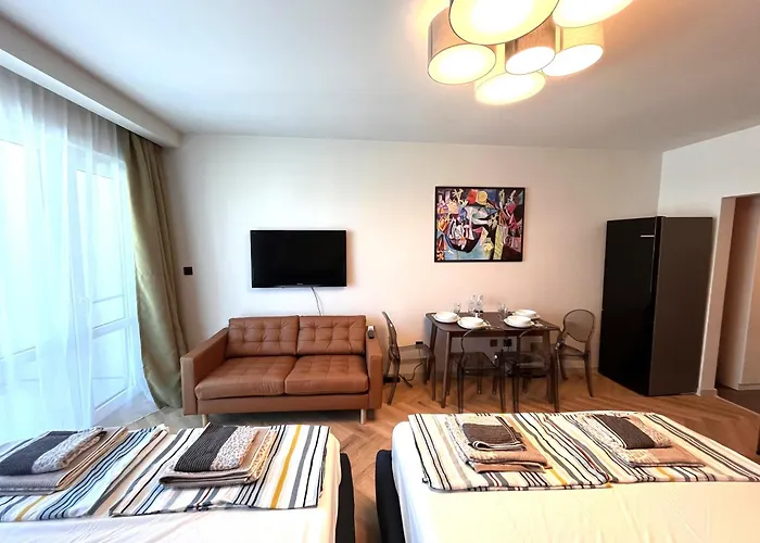 アパート Miramar Front Family Deluxe No Swim Pool Access サニービーチ