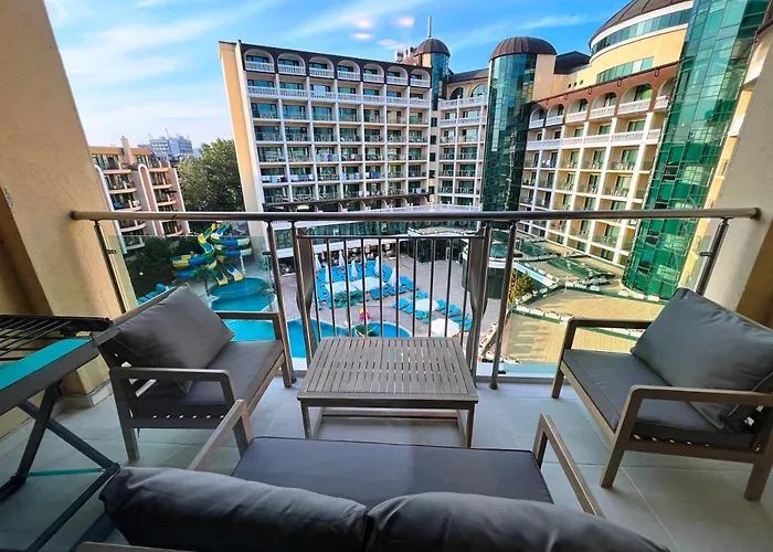 Miramar Front Family Deluxe No Swim Pool Access