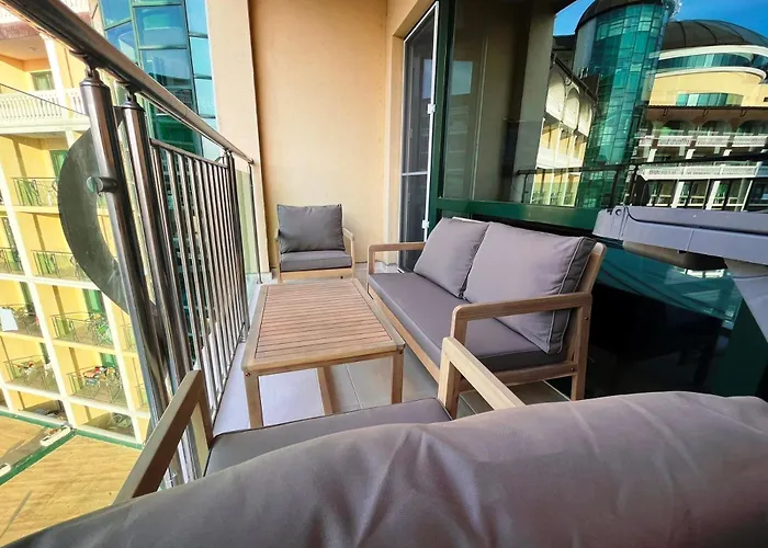 アパート Miramar Front Family Deluxe No Swim Pool Access