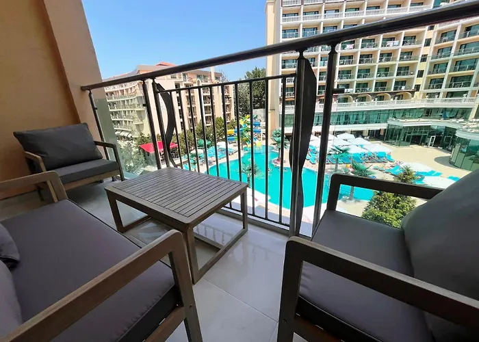 Miramar Front Family Deluxe No Swim Pool Access アパート *